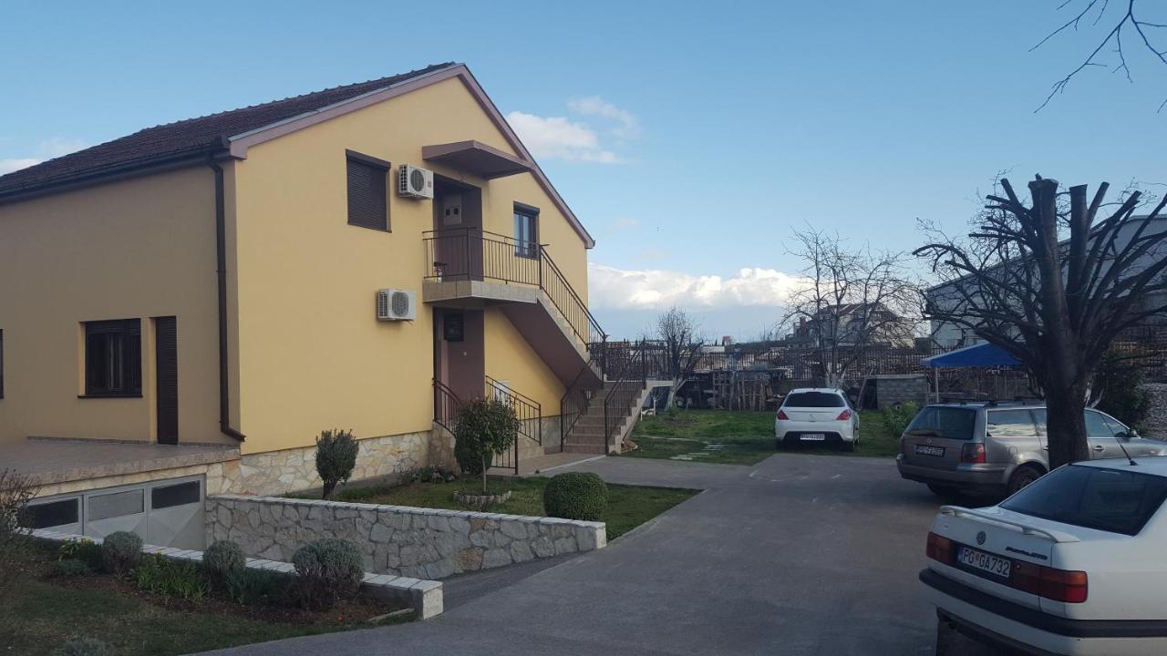 Hostel Vera - Airport Podgorica Exterior photo